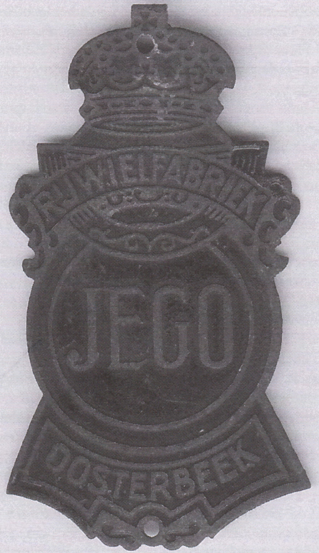 Het metalen rijwielschildje voor het merk "JEGO".