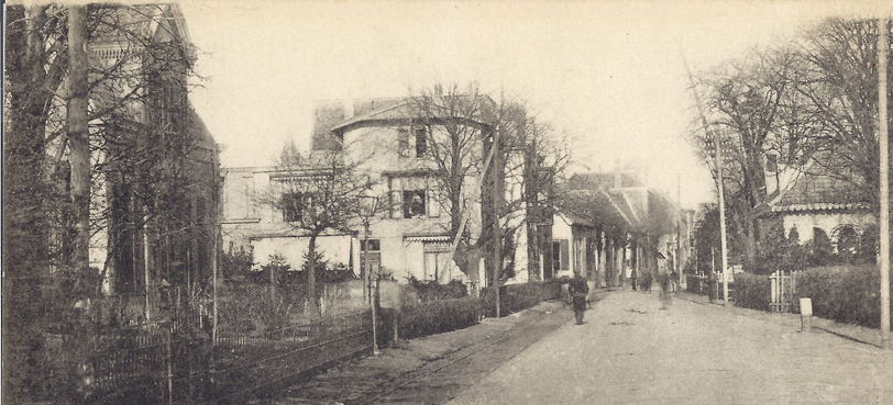  Links het huis” de Tramhalte” met daarachter het latere “Zorgvliet”. 