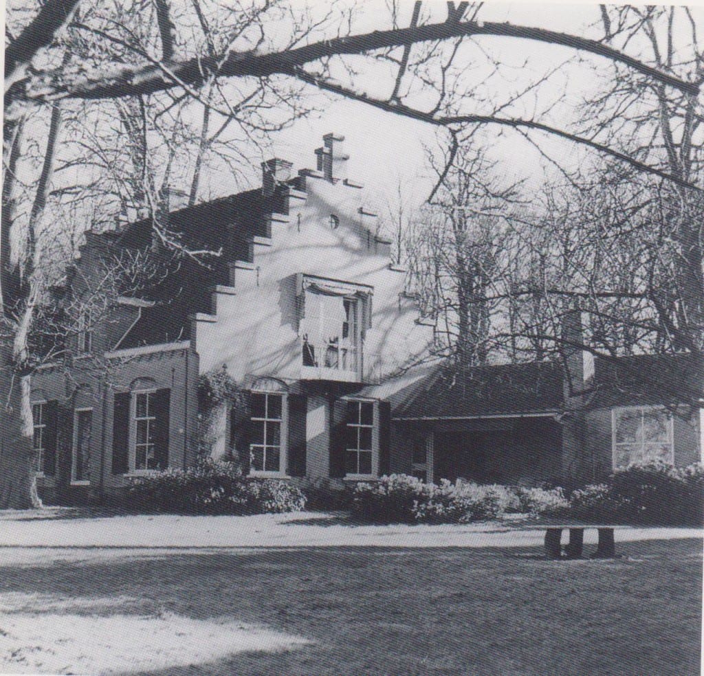 "`t Swarntje" de conciergewonig van het landgoed "Swaenenburgh" waarin Eschauzier van 1924 tot 1940 woonde.